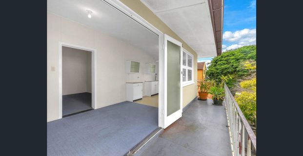 FANTASTIC WOOLOOWIN LOCATION - Photo 1