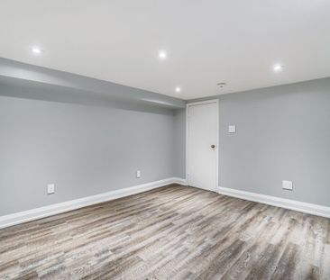 For Lease - 880 Royal York Road, Toronto, Ontario - Photo 5
