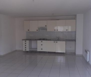 Location Appartement 3 pièces 65m² DRAGUIGNAN 83300 - Photo 2
