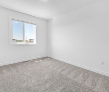 Edmonton Unfurnished duplex Rental in Cavanagh - Stylish 3-Bedroom ... - Photo 3