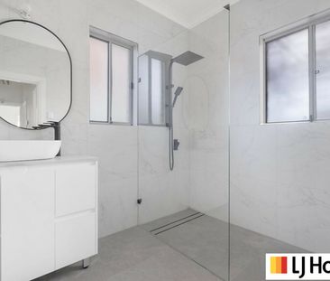 Beautifully Maintained 3 Bedroom Home - Photo 5
