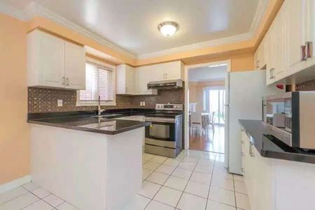 For Lease - 22 Angela Court, Markham, Ontario - Photo 3