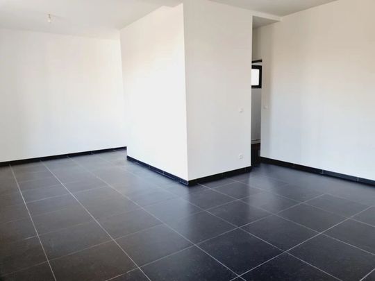 Location Maison de ville 4 pièces 84 m2 à Saint-Quentin - Photo 1