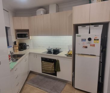 Hurlstone Park - Photo 6