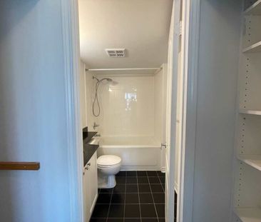 For Lease - 1 Elm Drive Unit# 308, Mississauga, Ontario - Photo 2