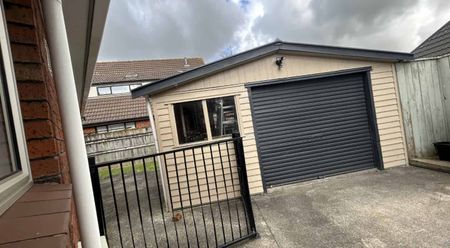 Tidy Family Home - Photo 5