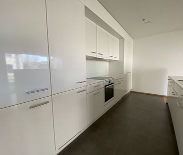 Modern und Zentral: 4.5 Zimmer-Wohnung im Grünen - Photo 3