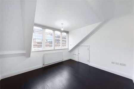 A penthouse bedroom apartment in a recently refurbished building benefitting from a generous terrace off of the reception room, lift access and wooden flooring throughout. - Photo 4