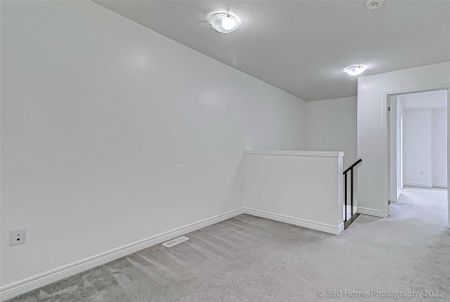 For Lease - 3 Bradbury Road, Hamilton, Ontario - Photo 5