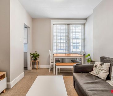 Taunton Place, London NW1 - Photo 2