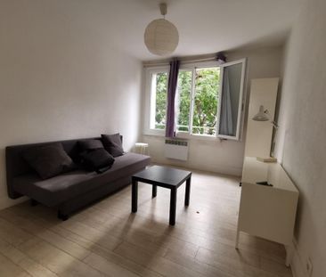 Location Appartement 1 pièce Meublé 25m² CHAMBERY 73000 - Photo 1