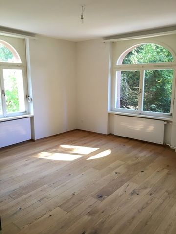 Charmante 2.0-Zimmerwohnung mit gedeckter Terrasse - Photo 3