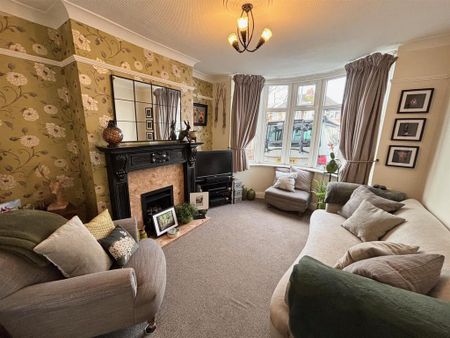 3 bedroom semi-detached house to rent - Photo 3