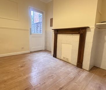 3 bedroom terraced house to rent - Photo 6