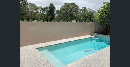 Minutes to Beach & Shops - Photo 3