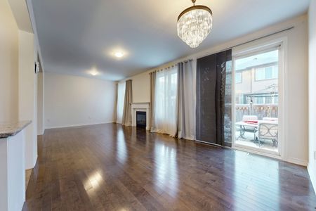 For Lease - 389 Gosford Crescent, Milton, Ontario - Photo 2