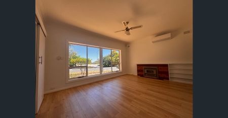 LOVELY THREE BEDROOM HOME ON CORNER ALLOTMENT - Photo 2