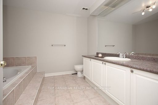 For Lease - 255 Shaftsbury Avenue Unit# 27, Richmond Hill, Ontario - Photo 1