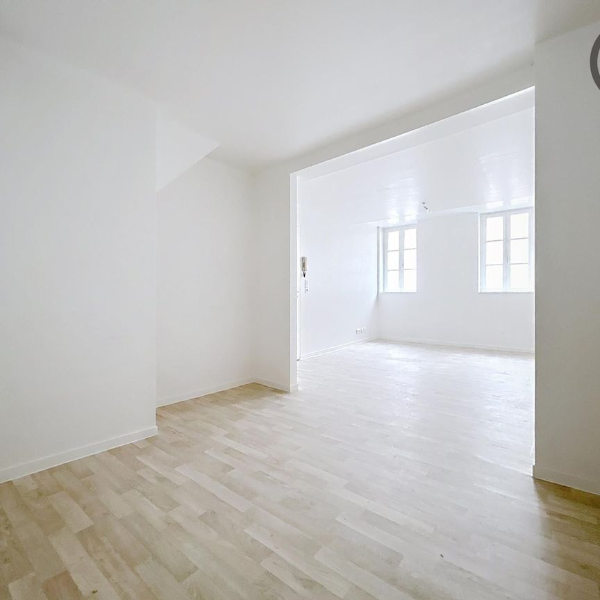 Location Appartement 1 pièce 34m² TROYES 10000 - Photo 1