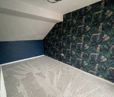 3 bed Town House - To Let - Photo 2