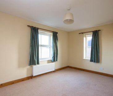 4 bedroom detached house to rent - Photo 4