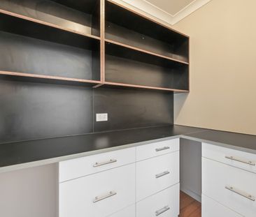 Peaceful Family Home - Photo 6