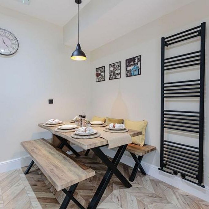 6 bedroom house of multiple occupation to rent - Photo 1