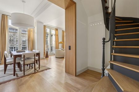 Location Appartement de luxe Paris 7 5 Pièces 162.55 m² - Photo 4