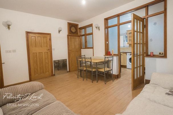 4 bedroom terraced house to rent - Photo 1