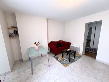 Location Appartement 3 pièces 44m² TOURS 37000 - Photo 2