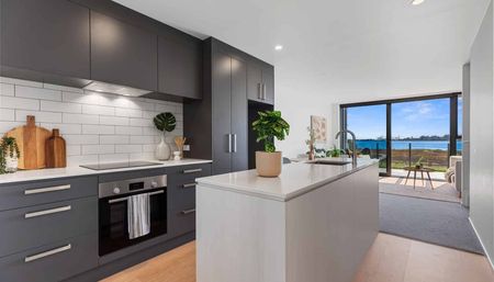 Magical Montgomery - Photo 3