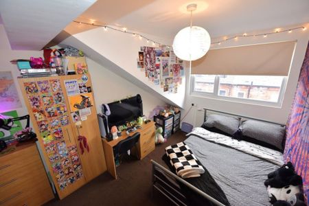 2 bedroom House in Harold Place, Hyde Park - Photo 3