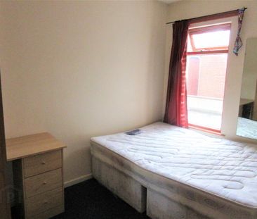 Great 2 Bedroom House, 7 Jerusalem Street, Queens University Quarte... - Photo 4