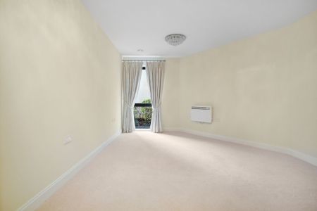 Keeper Close, Taunton, TA1 - Photo 2