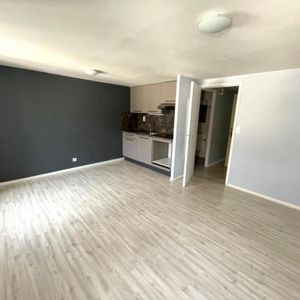 A LOUER APPARTEMENT T2 ST CHELY APCHER - Photo 2