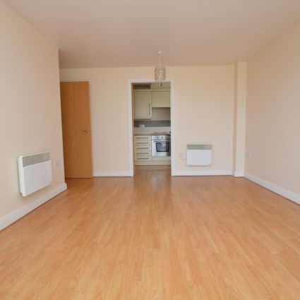 2 Bedroom Apartment - Photo 1