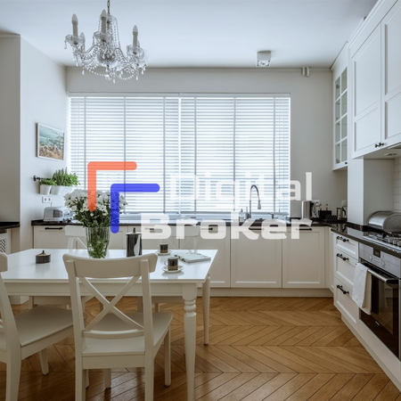 Warszawa, Śródmieście, Wilcza - Zdjęcie 3