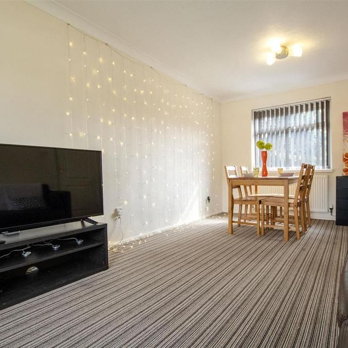 2 bedroom house to rent - Photo 1