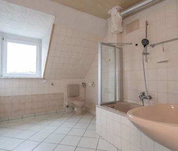 Ca. 51 m² große 2-Zimmer-Dachgeschosswohnung mit Tageslichtbad in H... - Photo 3