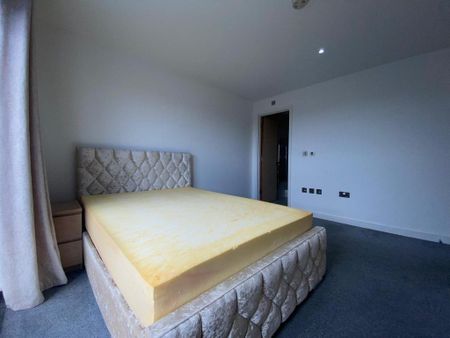 2 bedroom flat to rent - Photo 5