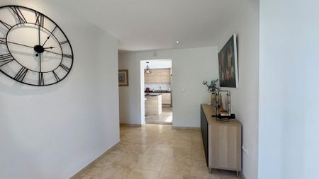 3 bedroom luxury Villa for rent in San Pedro de Alcántara, Spain - Photo 4