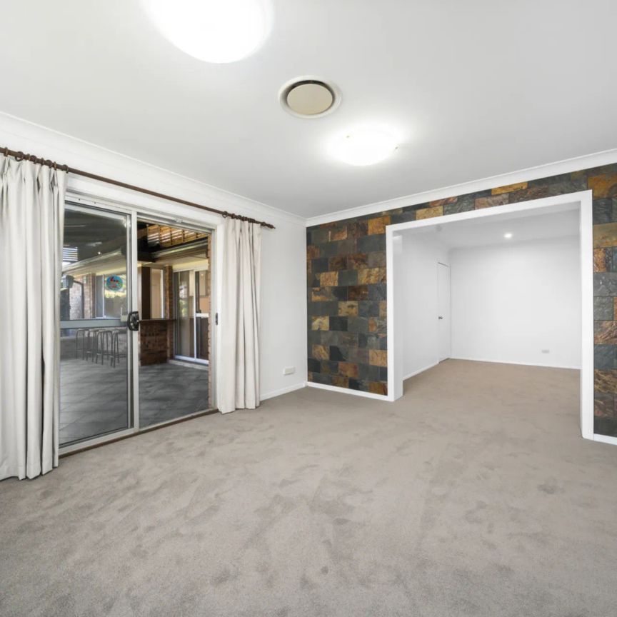 Highly Desirable Family Home In Prime Suburb - Photo 1