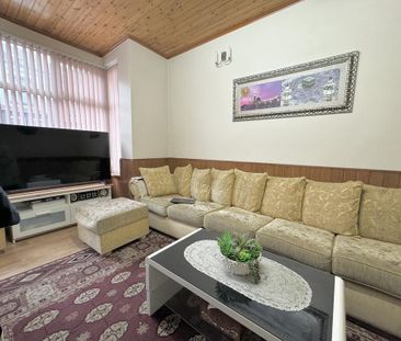 4 bedroom terraced house to rent - Photo 4