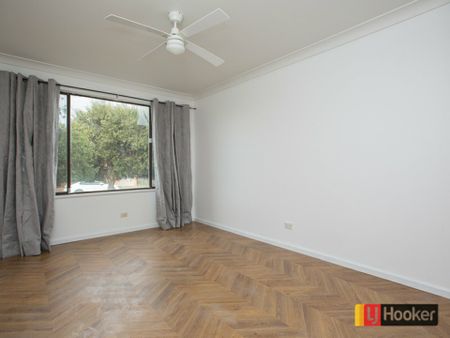 Spacious 3-Bedroom Home in West Tamworth - Perfect for Family Living! - Photo 3