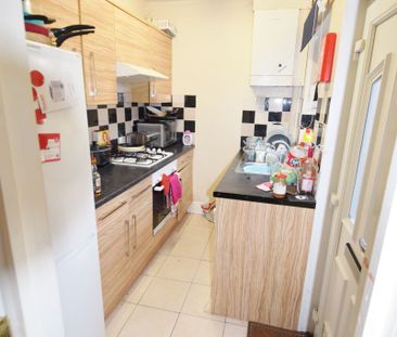 4 bedroom house share to rent - Photo 2