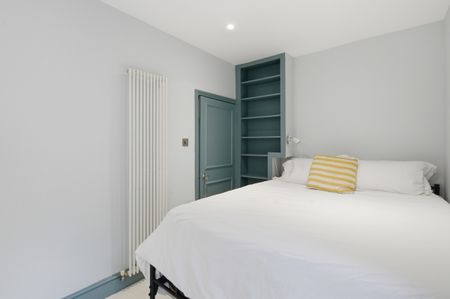 Powis Gardens, London, W11 - Photo 2