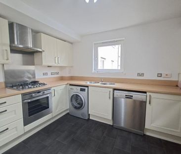 2 bed flat for rent in Corstorphine - Photo 1