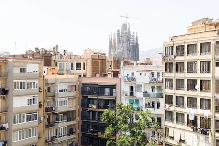 Gran Via de les Corts Catalanes, Barcelona, Catalonia 08013 - Photo 4