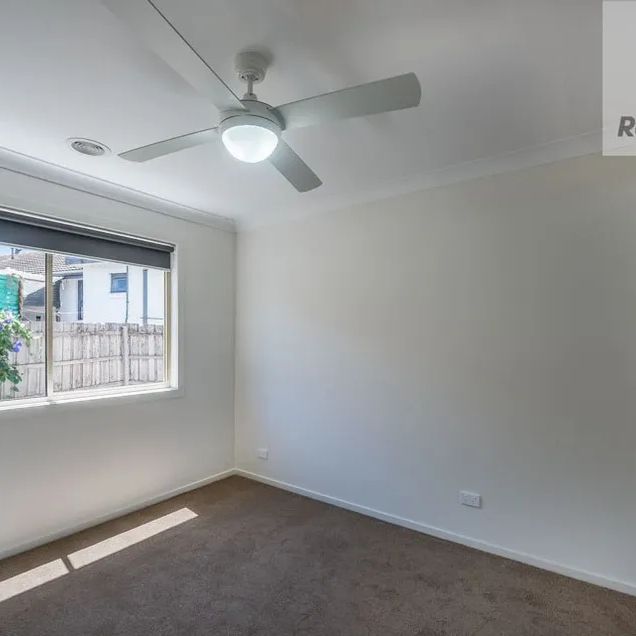 Perfectly Positioned - ALL FEMALE - Shared Accommodation - Bills Included! - Photo 1