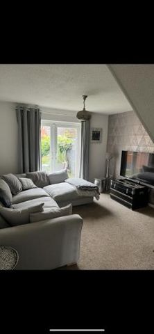 2 bedroom house to share by Birmingham Airport - Photo 3